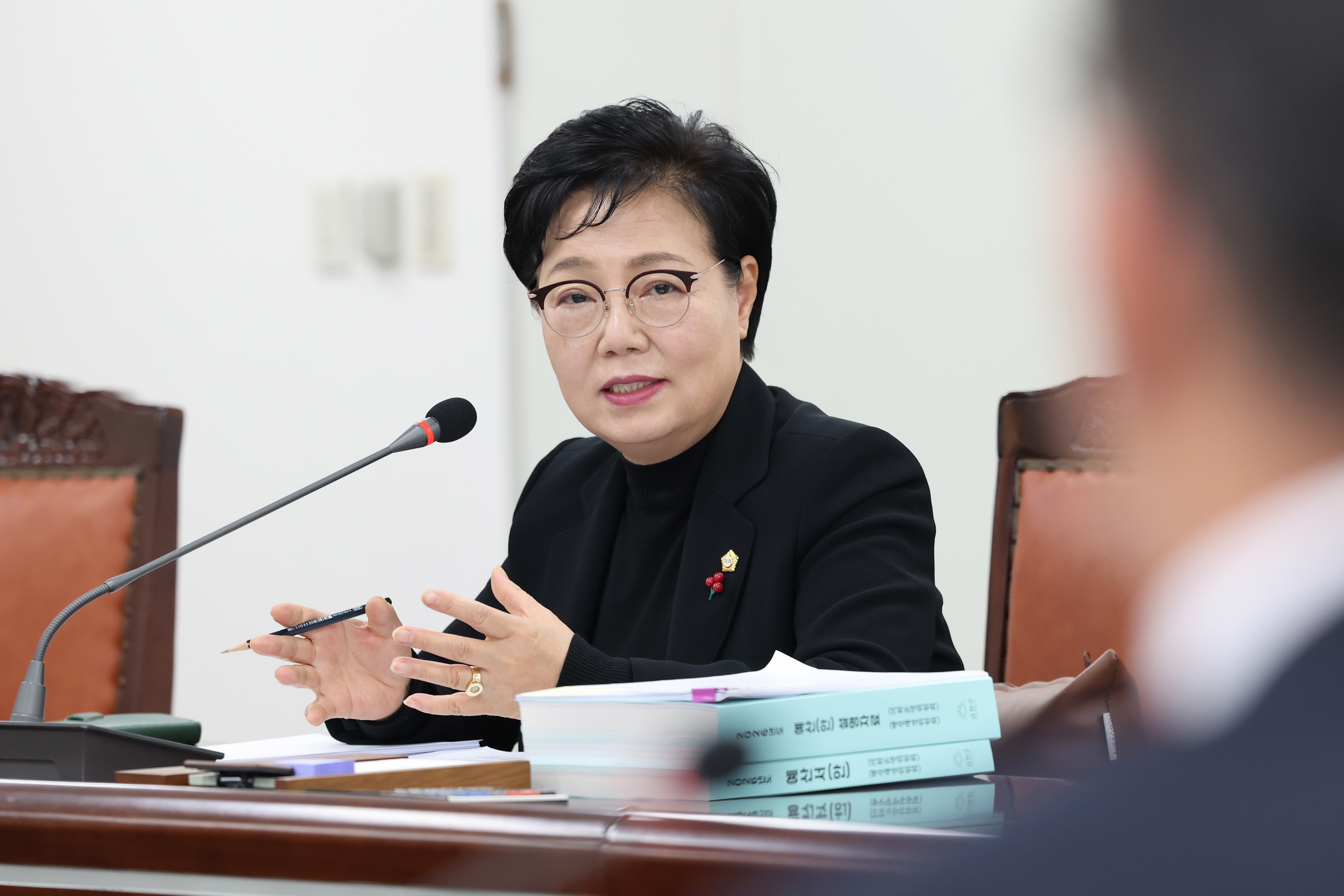 '제258회 정례회 의회운영위원회' 게시글의 사진(9) '251125_제258회 정례회 의회운영위원회 (9).jpg'