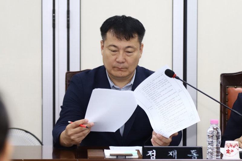 '제251회 임시회 의회운영위원회' 게시글의 사진(6) '240823A_의회운영위원회 (18).JPG'