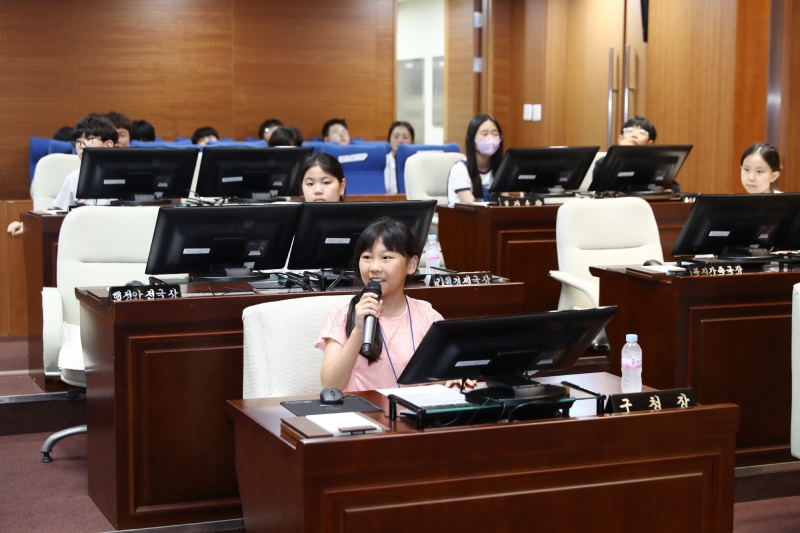 '금천구 아동의회 방문' 게시글의 사진(9) '240726_금천구 아동의회 방문 (9).jpg'