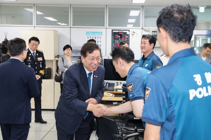 '금천구 기관장 대상 치안설명회' 게시글의 사진(18) '250901_금천구 기관장 대상 치안설명회 (18).jpg'