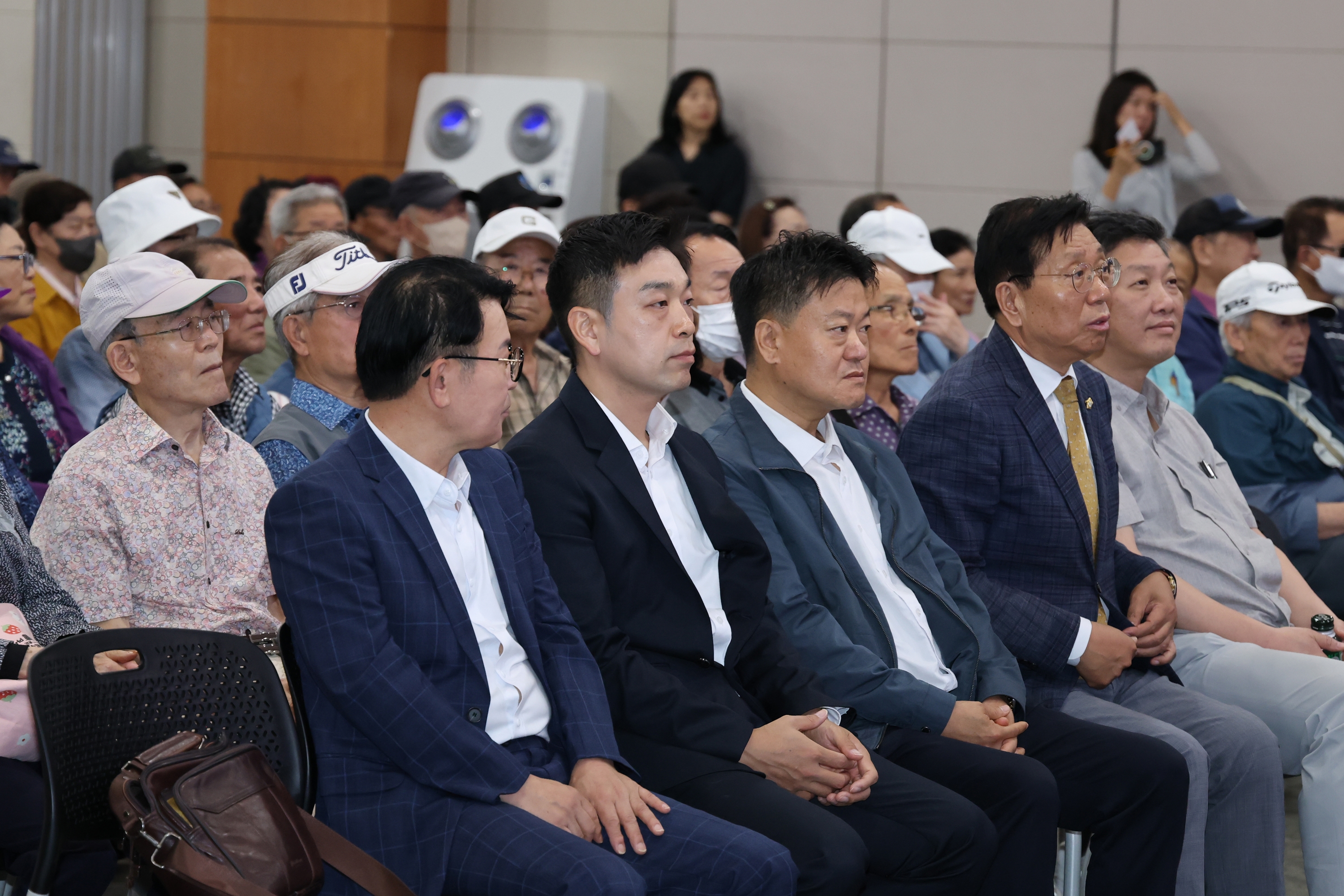 '청담사회복지관 노인활동지원사업 참여자 교육' 게시글의 사진(2) '260611_청담사회복지관 노인활동지원사업 참여자 교육 (2).jpg'