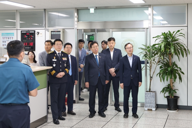 '금천구 기관장 대상 치안설명회' 게시글의 사진(14) '250901_금천구 기관장 대상 치안설명회 (14).jpg'