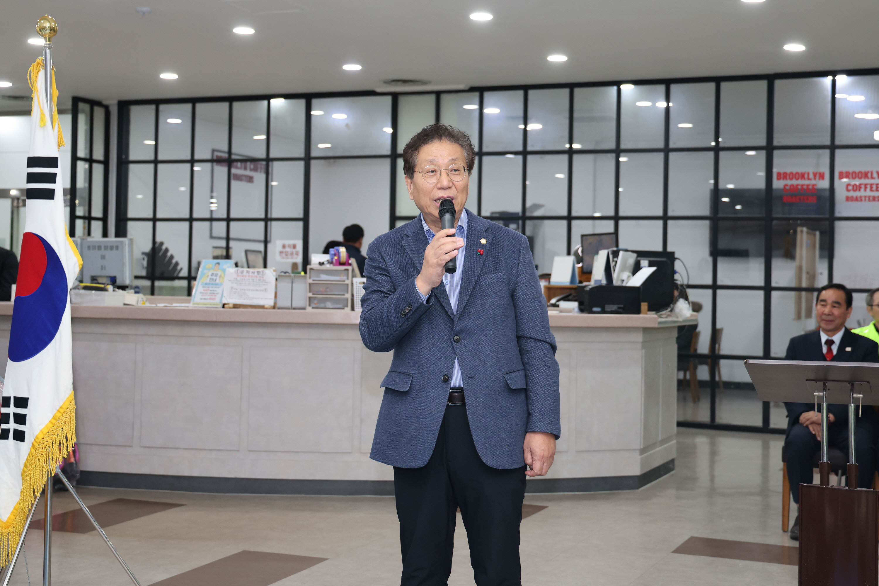 '제24회 구청장배 남여 볼링대회' 게시글의 사진(5) '251130_제24회 구청장배 남여 볼링대회 (5).jpg'