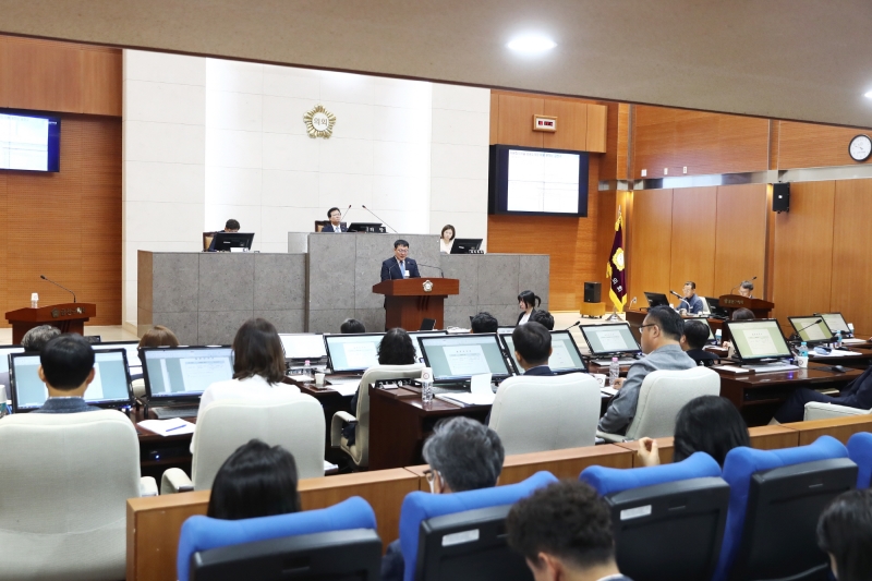 '제250회 정례회 제2차 본회의' 게시글의 사진(11) '240625_제250회 정례회 제2차 본회의 (11).jpg'