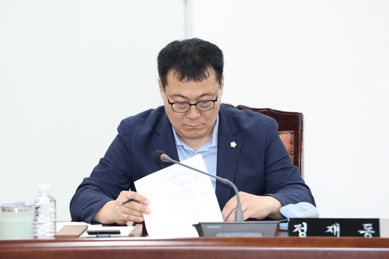 '제257회 임시회 의회운영위원회' 게시글의 사진(8) '250827_제257회 임시회 의회운영위원회 (8).jpg'