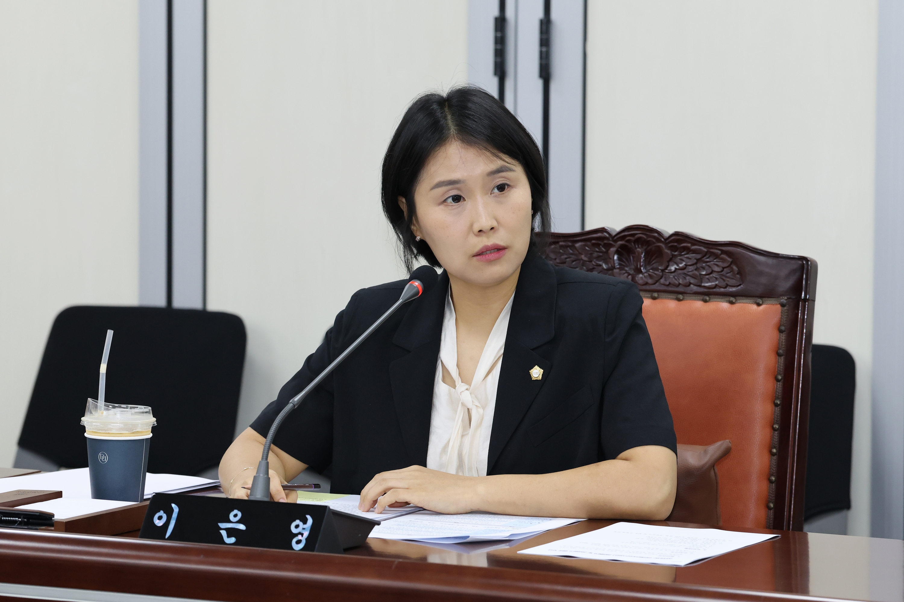 '제262회 금천구의회 임시회 행정재경위원회' 게시글의 사진(5) '260722_제262회 금천구의회 임시회 행정재경위원회 (9).jpg'