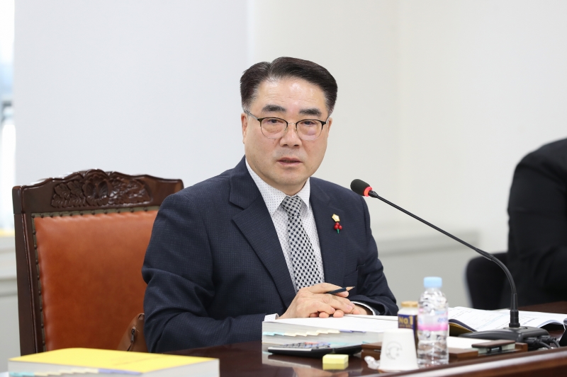 '제252회 정례회 의회운영위원회' 게시글의 사진(20) '241125_제252회 정례회 의회운영회 (20).jpg'