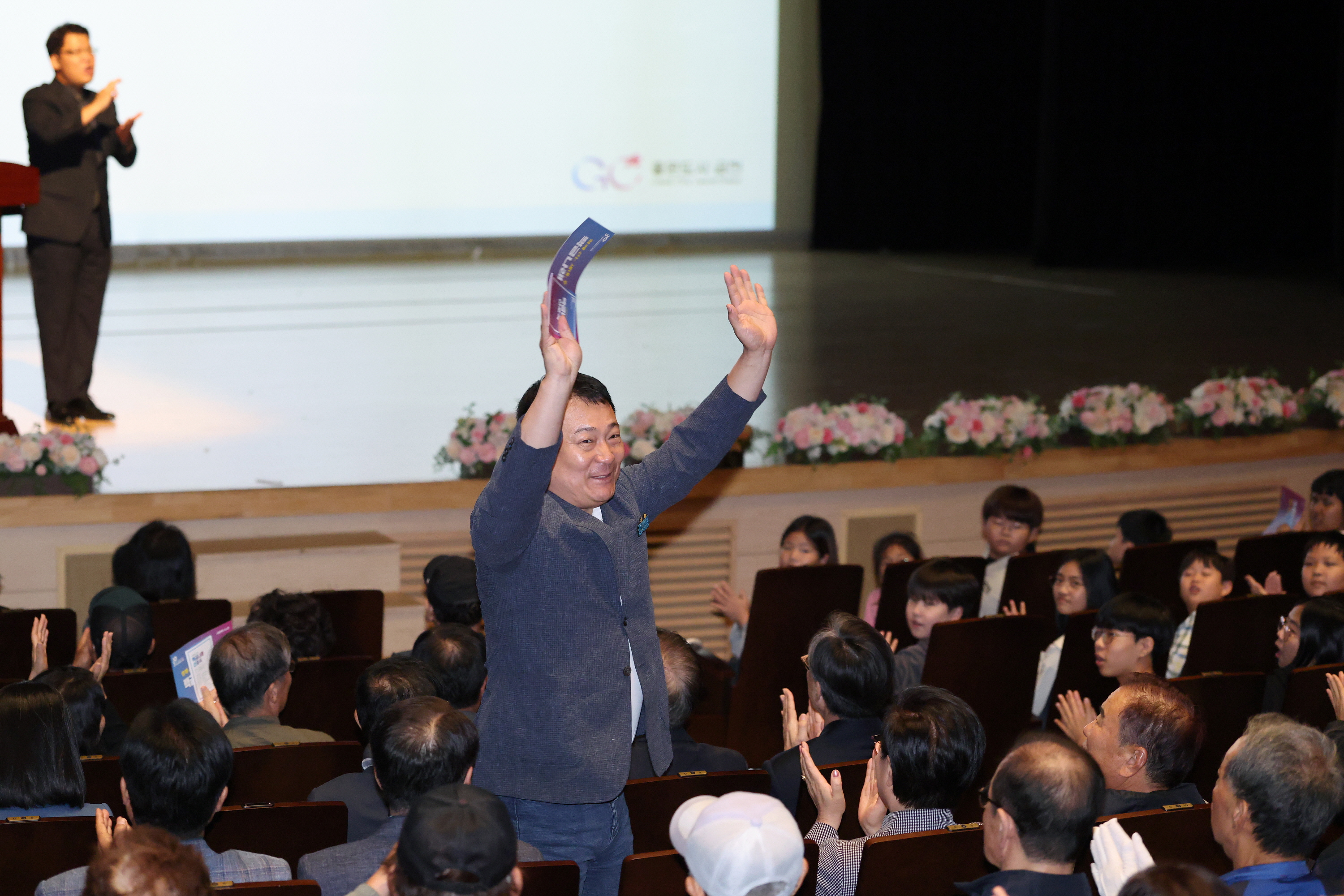 '2025 백금나래 선포식' 게시글의 사진(11) '251013_2025 ¹é±Ý³ª·¡ ¼±Æ÷½Ä (11).jpg'