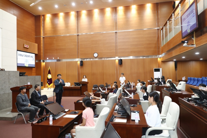 '금천구 아동의회 방문' 게시글의 사진(10) '240726_금천구 아동의회 방문 (10).jpg'