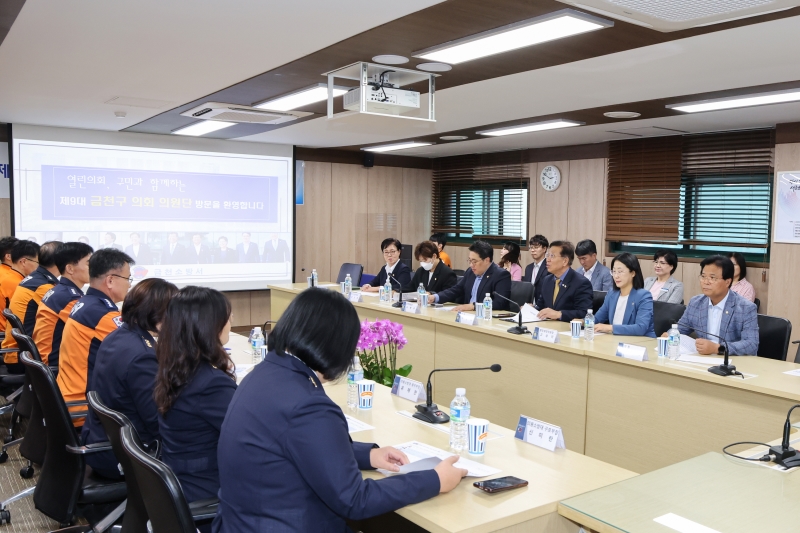 '추석맞이 기관 위문품 전달식' 게시글의 사진(6) '250930_추석맞이 기관 위문품 전달식 (6).jpg'