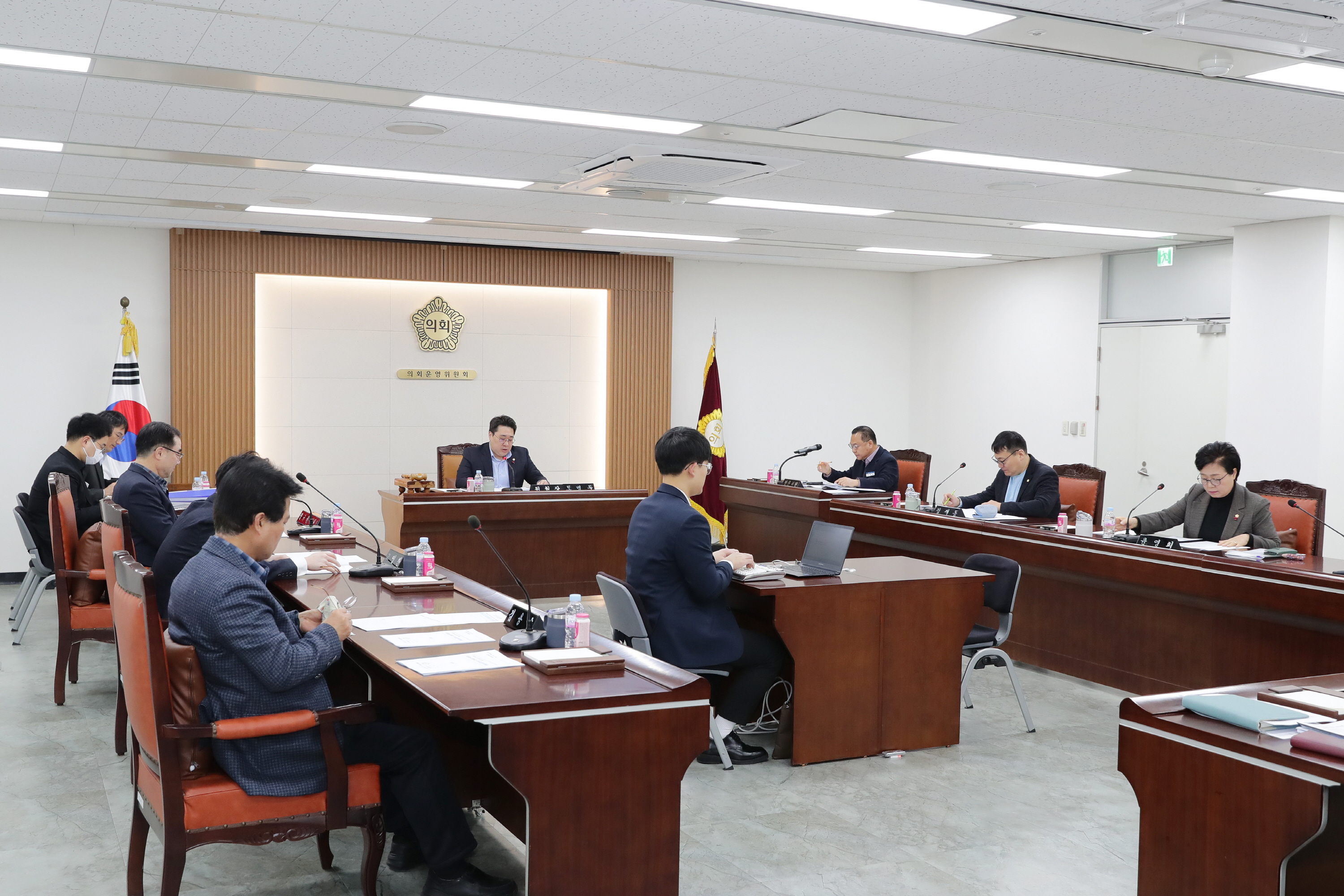'제253회 임시회 의회운영위원회' 게시글의 사진(17) '250212_제253회 임시회 의회운영위원회 (18).jpg'