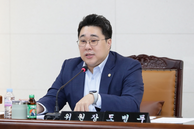 '제253회 임시회 의회운영위원회' 게시글의 사진(5) '250204_제253회 임시회 의회운영위원회 (5).jpg'