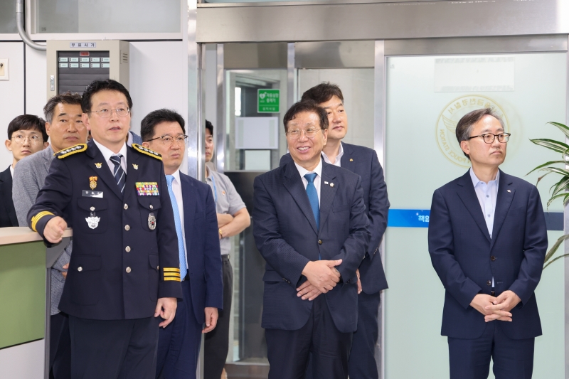 '금천구 기관장 대상 치안설명회' 게시글의 사진(17) '250901_금천구 기관장 대상 치안설명회 (17).jpg'