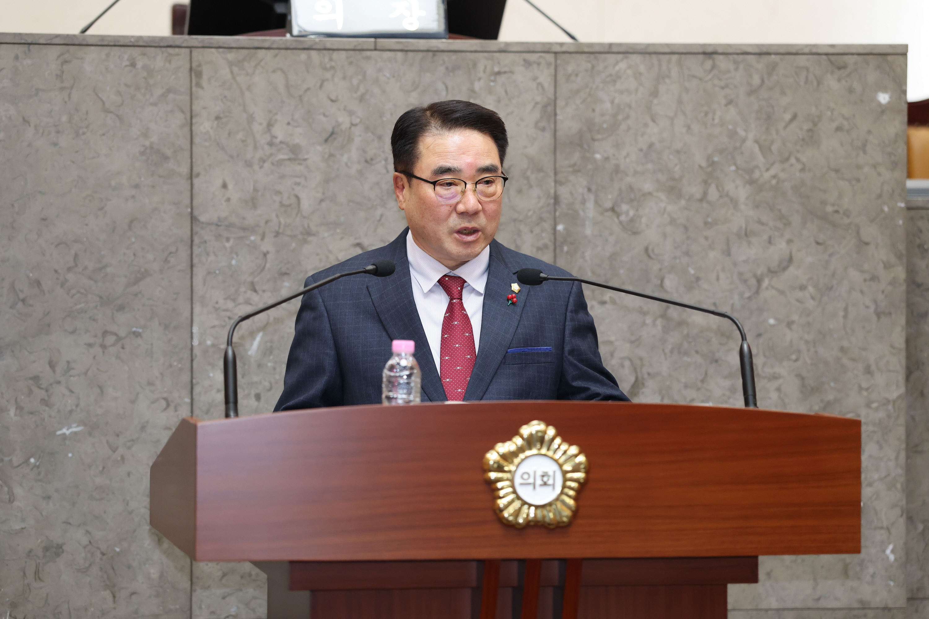 '제258회 금천구의회 제2차 정례회 4차 본회의' 게시글의 사진(15) '251222_제258회 제2차 정례회 4차 본회의 (15).jpg'