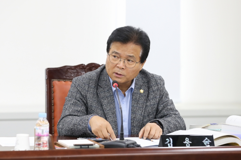 '제252회 정례회 의회운영위원회' 게시글의 사진(9) '241125_제252회 정례회 의회운영회 (9)(0).jpg'