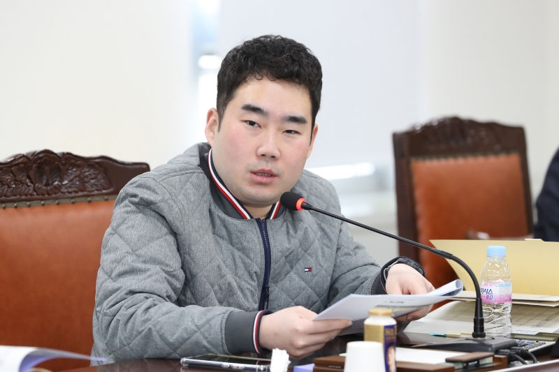 '제252회 정례회 의회운영위원회' 게시글의 사진(12) '241125_제252회 정례회 의회운영회 (12)(0).jpg'