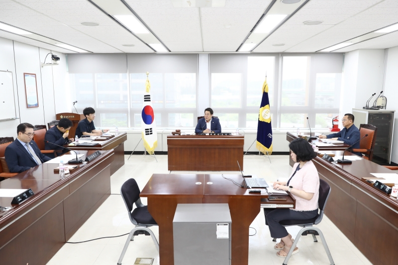 '의회운영회 의원연구단체 운영심의' 게시글의 사진(9) '240724_의회운영회 의원연구단체 운영심의 (4).jpg'
