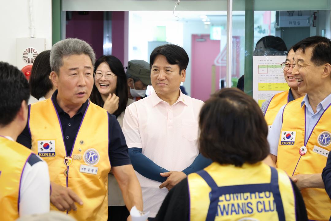 '금천장애인종합복지관 이열치열 삼계탕 나눔 행사' 게시글의 사진(3) '260725_금천장애인종합복지관 이열치열 삼계탕 나눔 행사 (3).jpg'