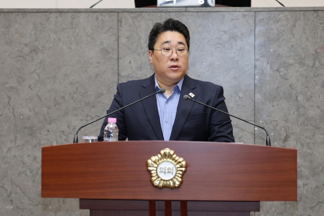 '제262회 금천구의회 임시회 2차 본회의' 게시글의 사진(6) '260728_제262회 금천구의회 임시회 2차 본회의 (6).jpg'
