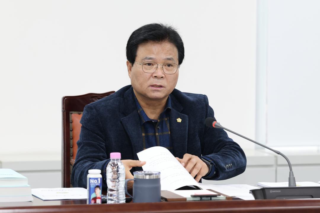 '제258회 정례회 의회운영위원회' 게시글의 사진(5) '251125_제258회 정례회 의회운영위원회 (5).jpg'