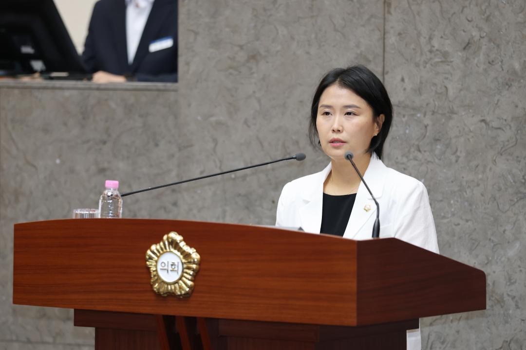 '제262회 금천구의회 임시회 2차 본회의' 게시글의 사진(5) '260728_제262회 금천구의회 임시회 2차 본회의 (5).jpg'