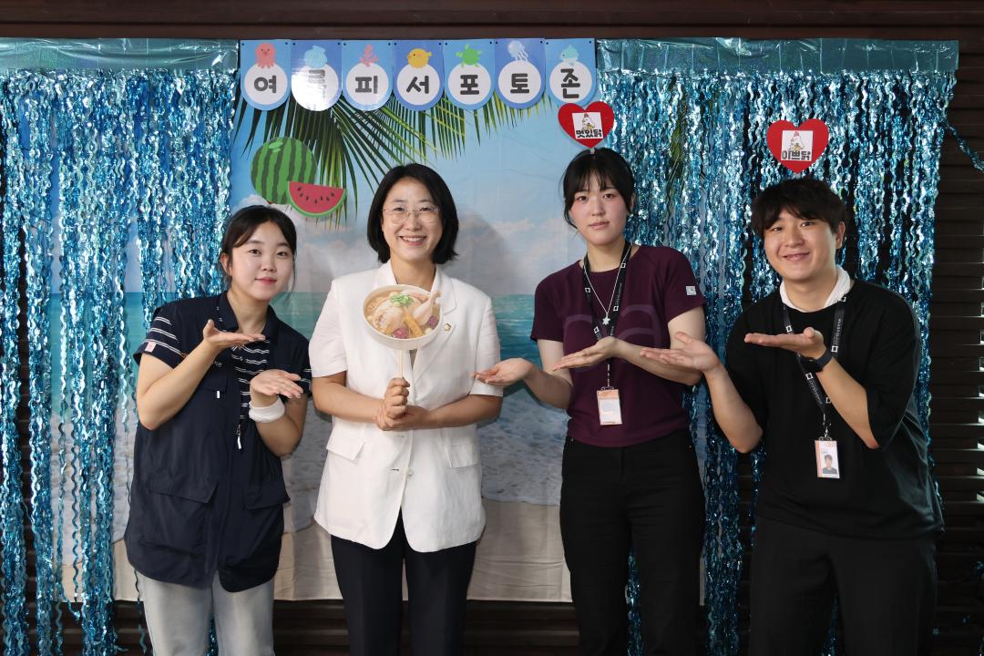 '금천장애인종합복지관 이열치열 삼계탕 나눔 행사' 게시글의 사진(2) '260725_금천장애인종합복지관 이열치열 삼계탕 나눔 행사 (2).jpg'