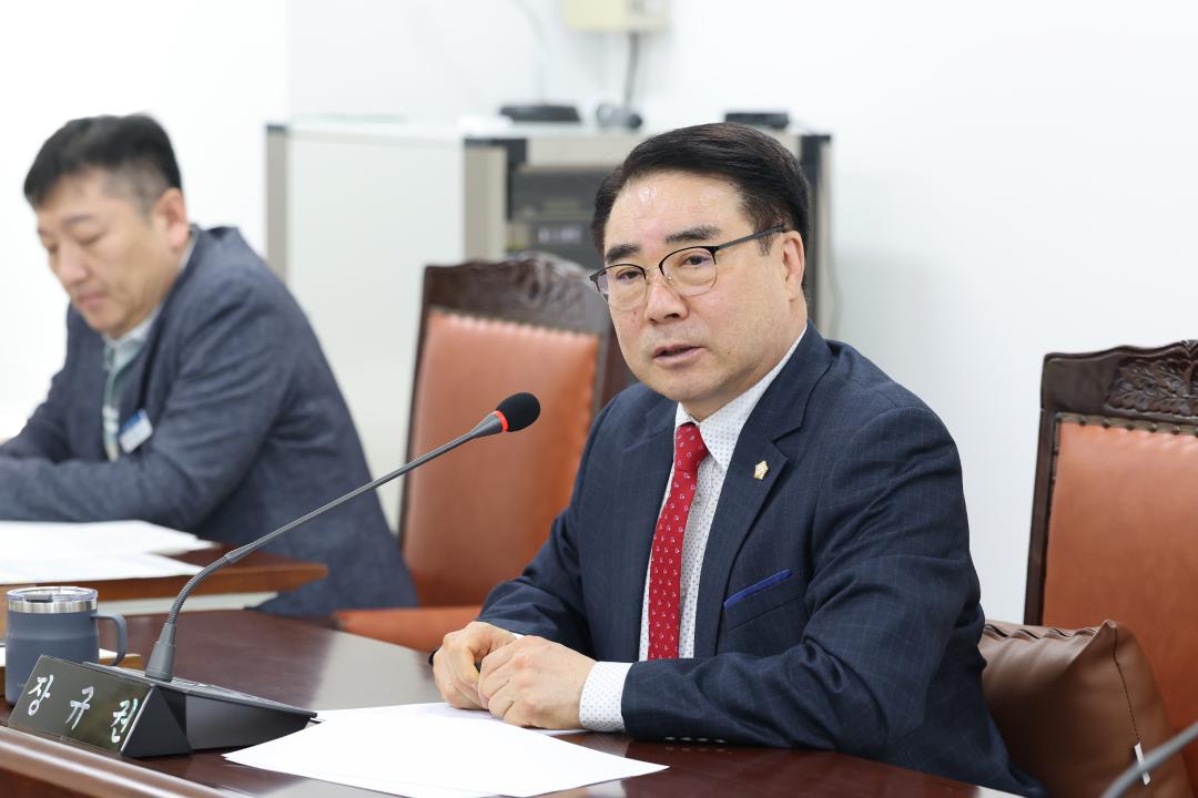 '제260회 금천구의회 복지건설위원회' 게시글의 사진(5) '260402_제260회 금천구의회 복지건설위원회 (5).jpg'