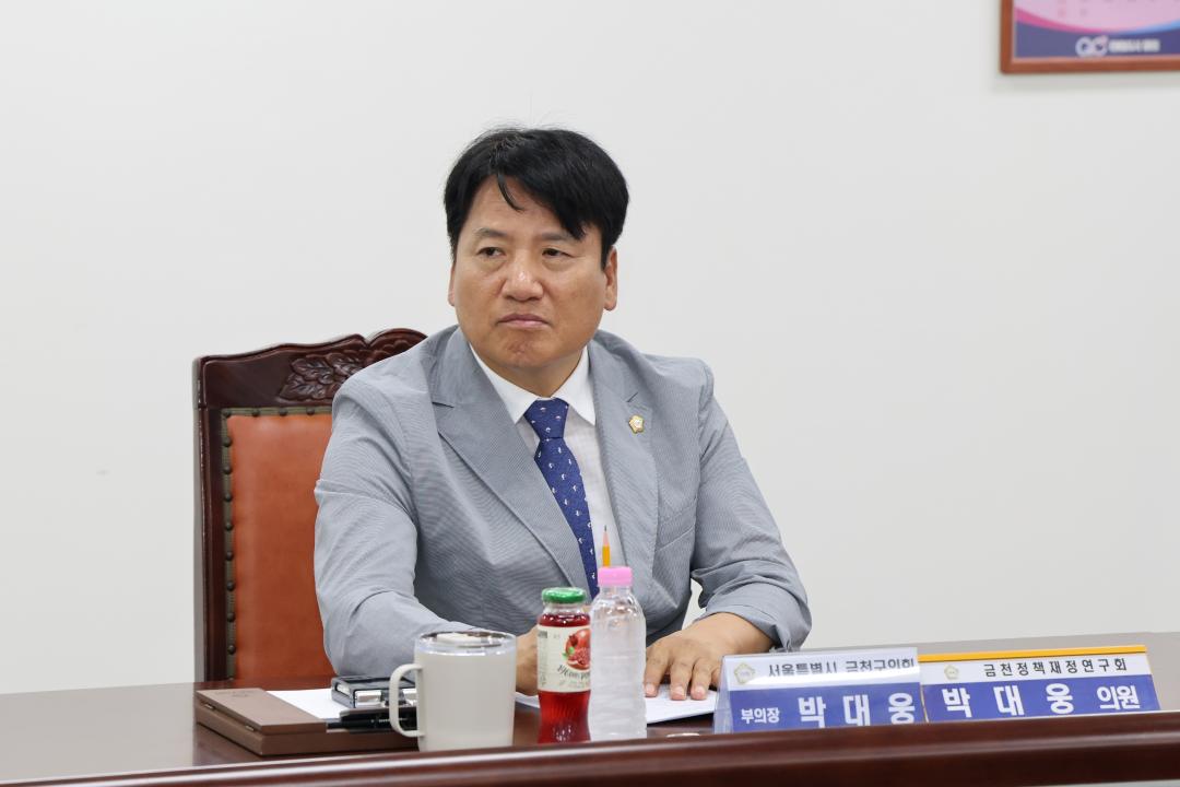 '금천구의회 연구단체 '금천정책재정연구회'간담회' 게시글의 사진(13) '260728_금천구의회 연구단체 금천정책재정연구회 간담회 (15).jpg'