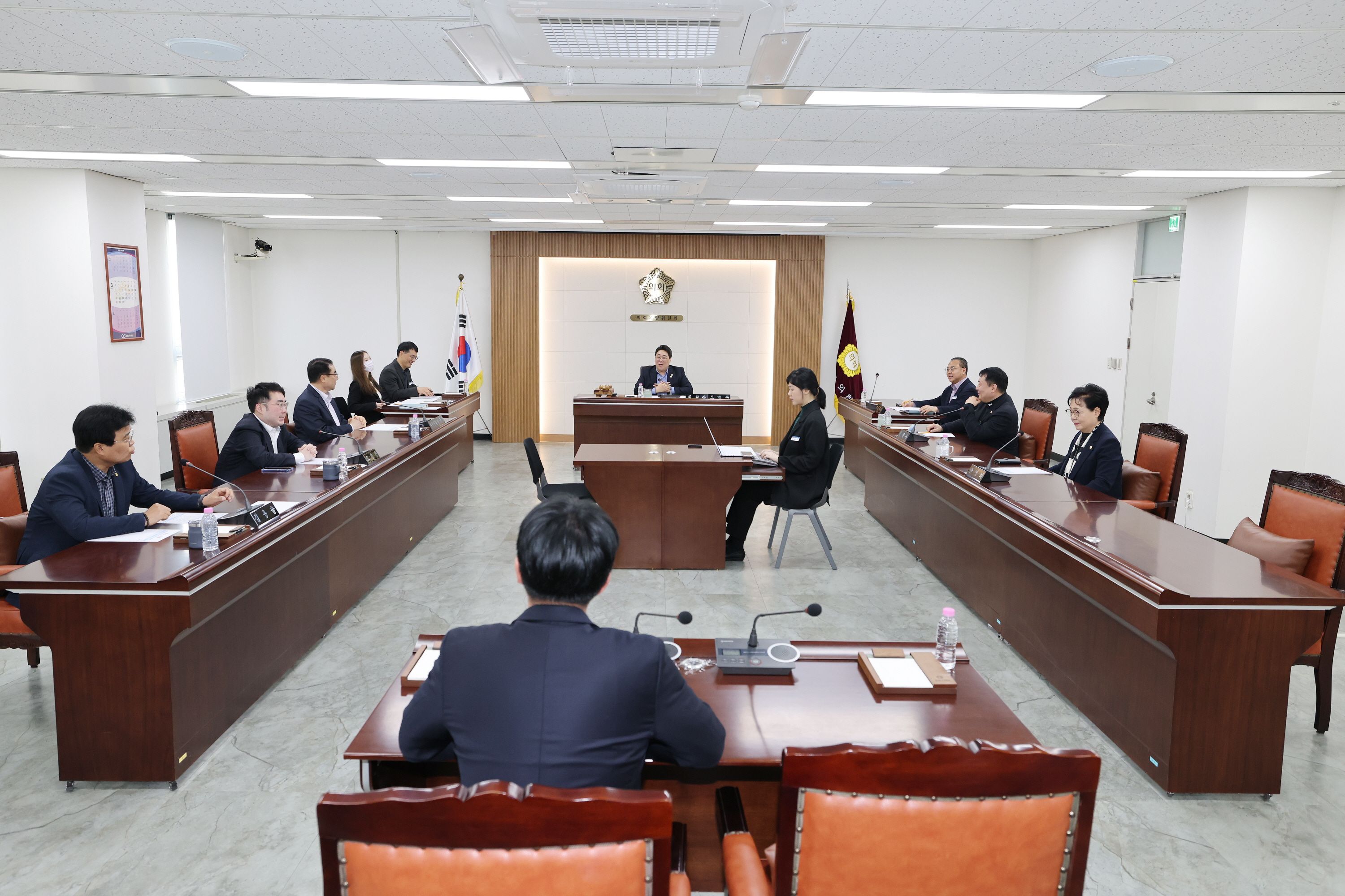 '금천구의회, 제260회 임시회 2일 개회' 게시글의 사진(2) '제260회 임시회 일정을 정하는 금천구의회 의회운영위원회.jpg'