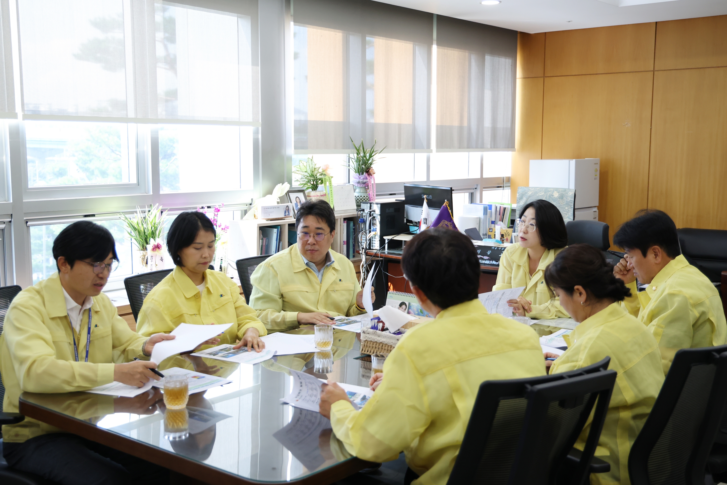 '“출범 한 달” 제10대 금천구의회, 현장에서 답을 찾다' 게시글의 사진(2) '260806_여름철 폭염 대비 현장 방문 (1).jpg'