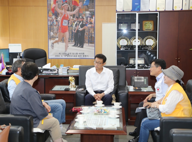 적십자회원 면담