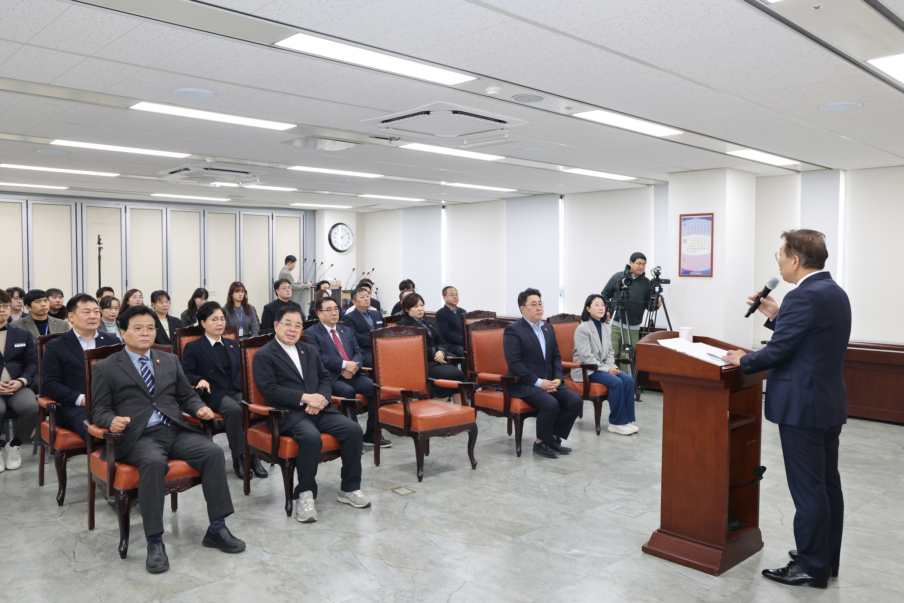'2026년 금천구의회 시무식' 게시글의 사진(9) '260102_2026년 금천구의회 시무식 (9).jpg'
