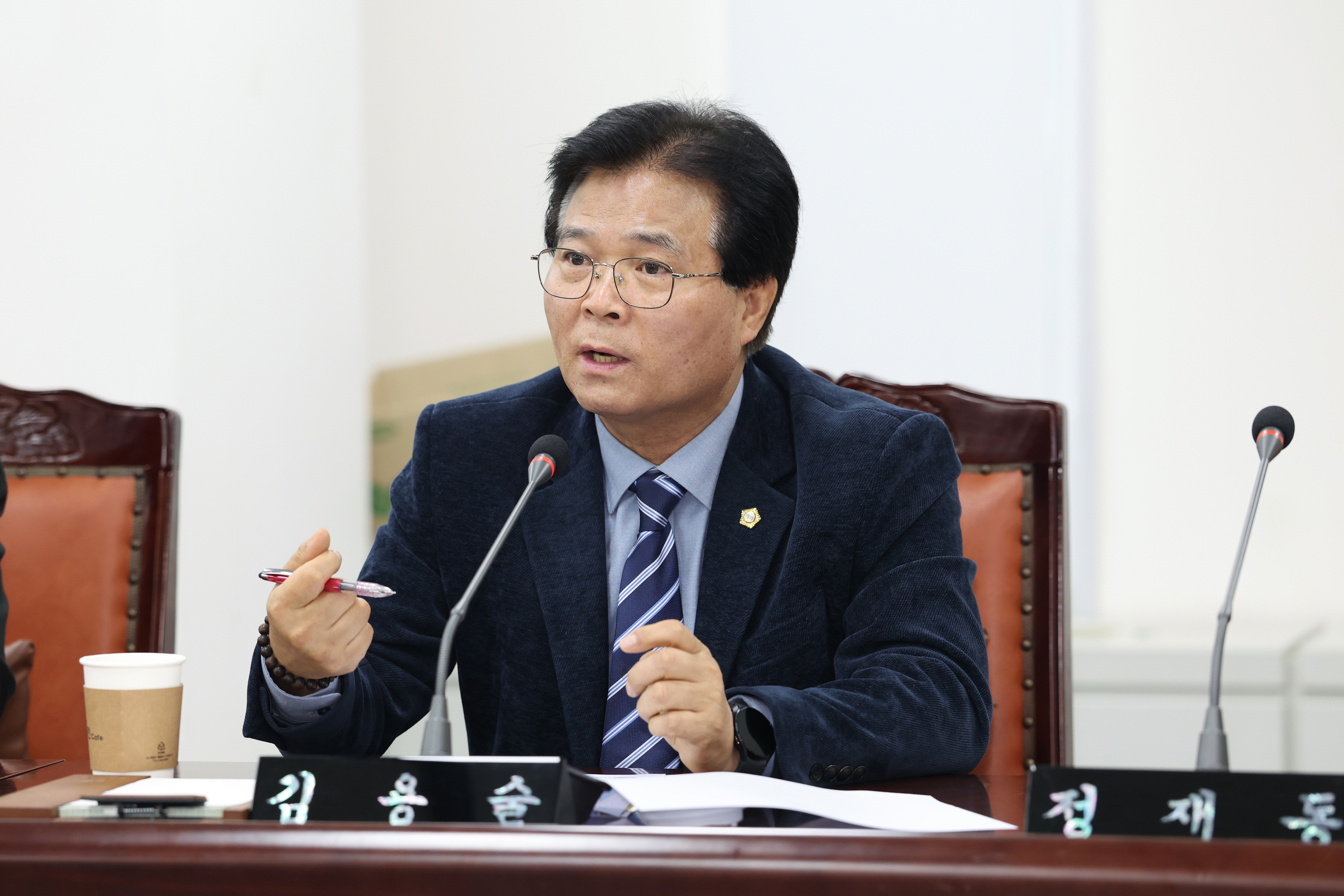 '2026년 금천구의회-집행부 지역현안 논의 간담회' 게시글의 사진(12) '260210_2026년 금천구의회-집행부 지역현안 논의 간담회 (12).jpg'