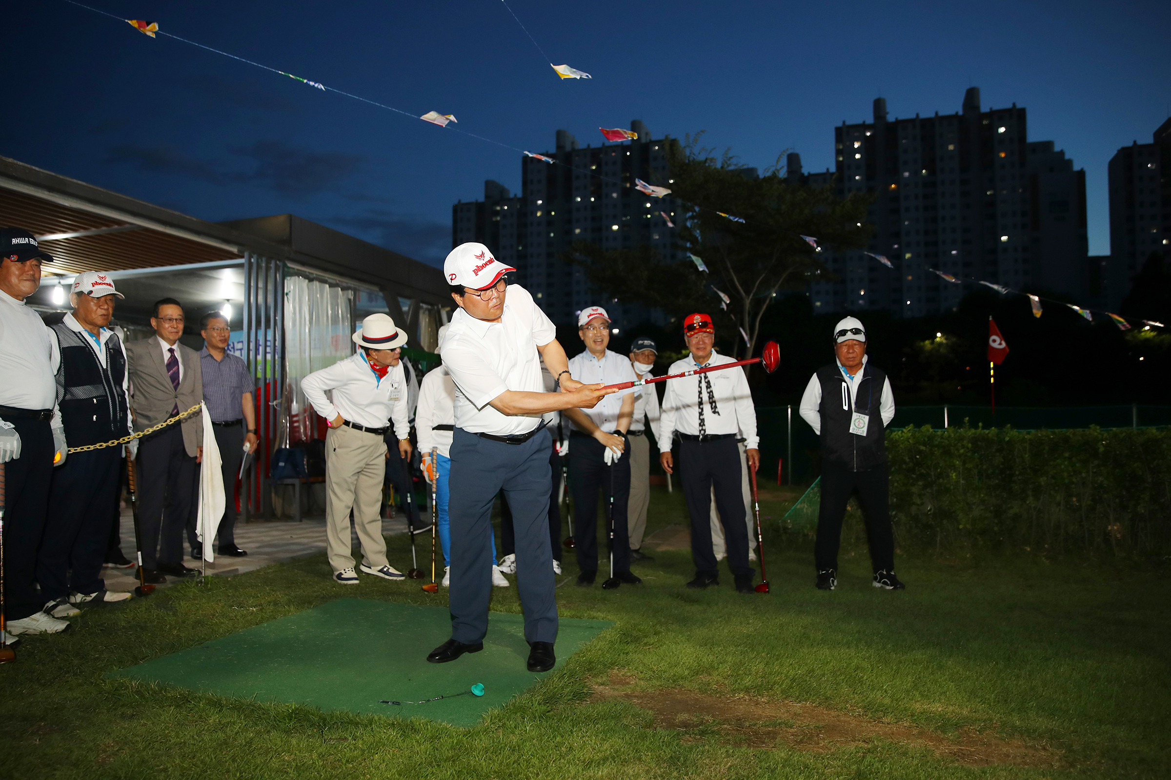 안양천 파프골프장(금파구장) 야간개장식
