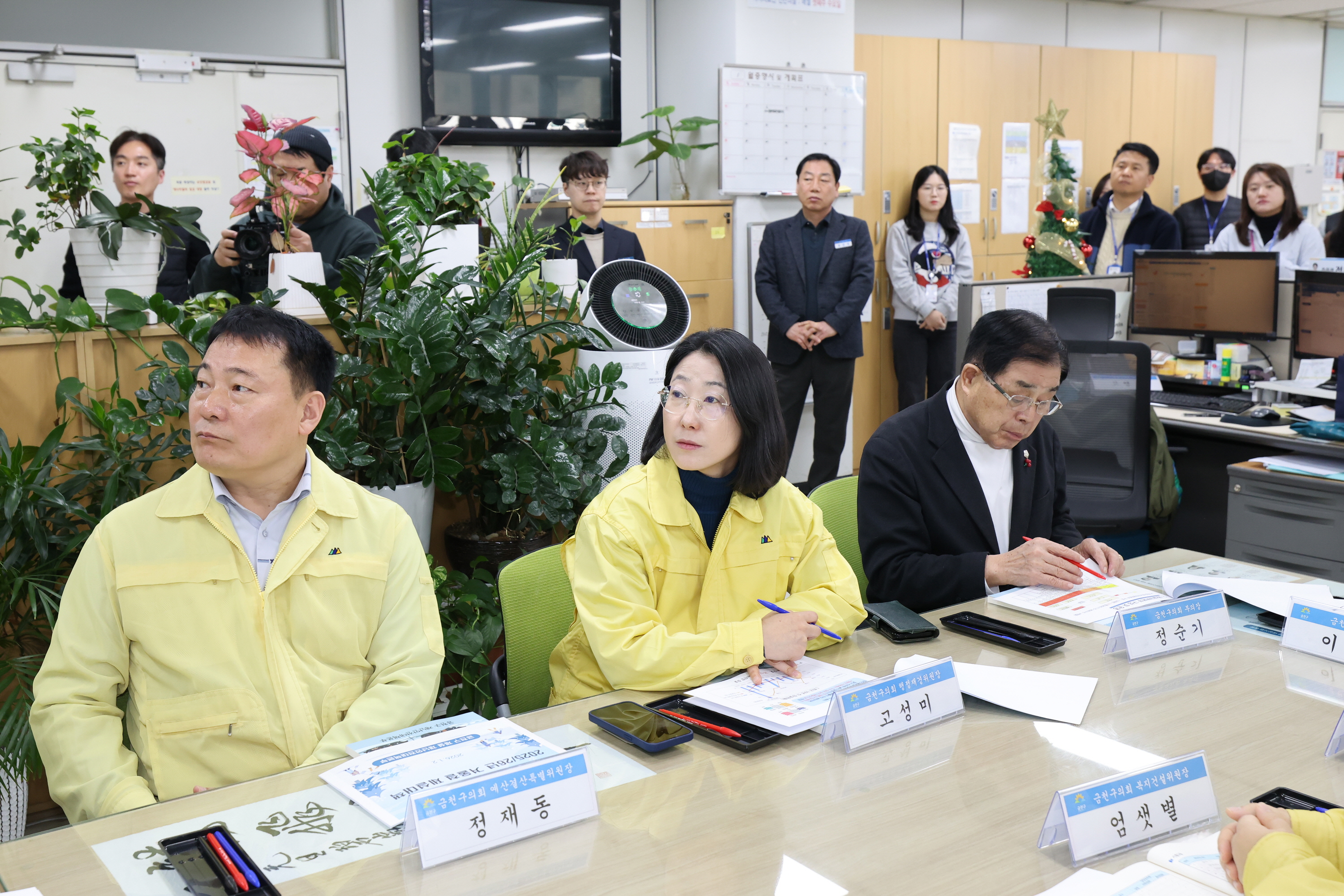 '제설대책 근무자 격려금 전달식' 게시글의 사진(6) '260102_제설대책 근무자 격려금 전달식 (6).jpg'