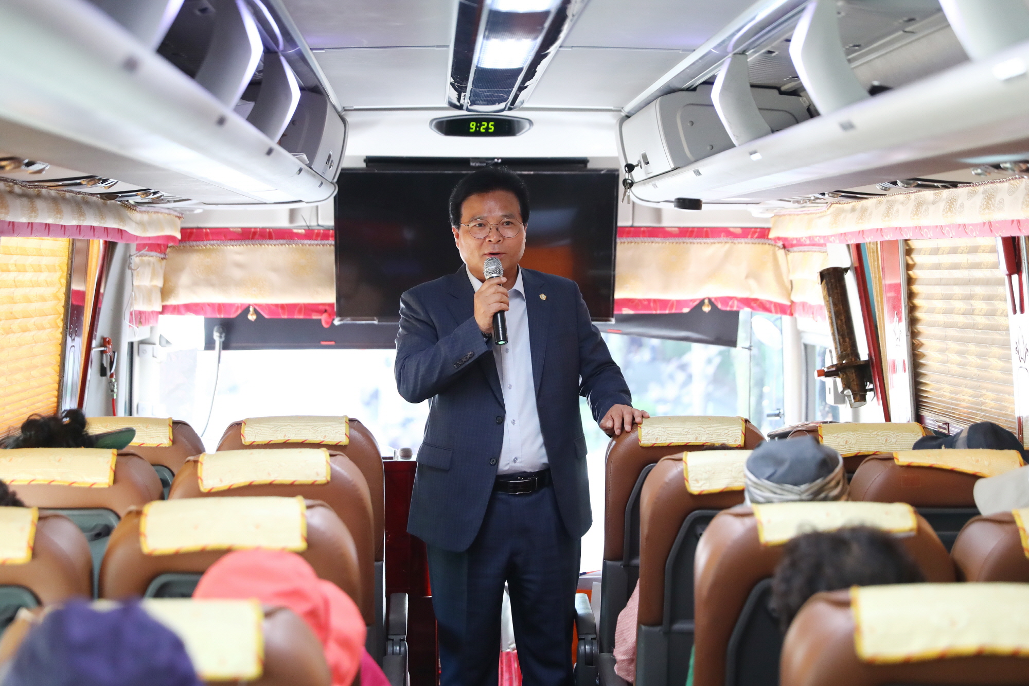 금천시니어클럽 노인일자리 참여자 문화활동 출발 인사