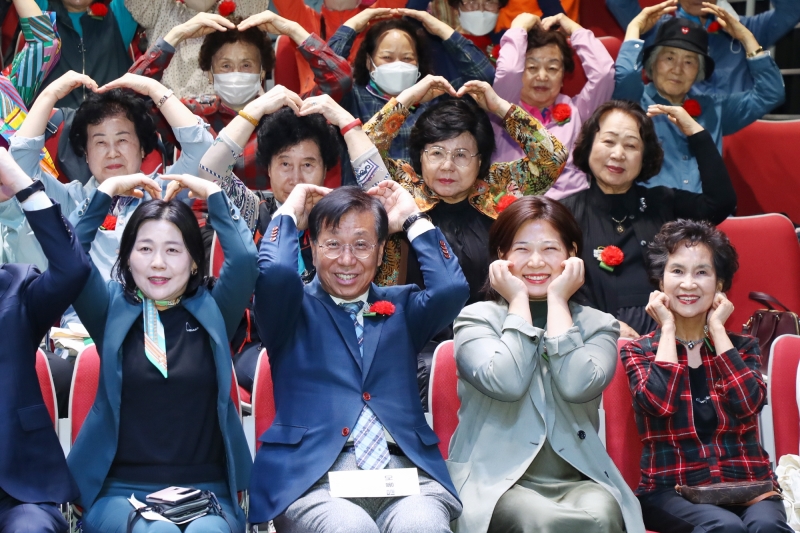 금천어르신복지센터 어버이날 기념 어울림 한마당