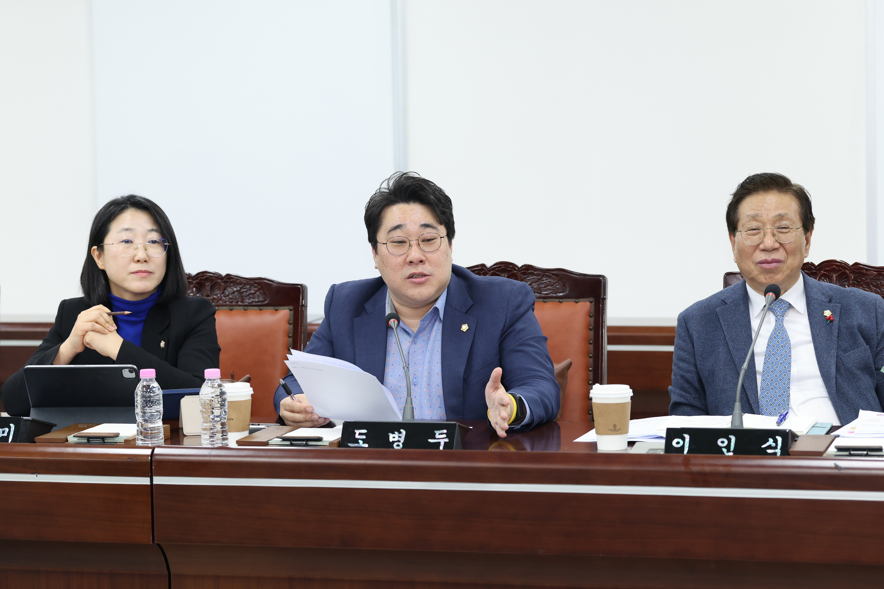 '2026년 금천구의회-집행부 지역현안 논의 간담회' 게시글의 사진(24) '260210_2026년 금천구의회-집행부 지역현안 논의 간담회 (24).jpg'