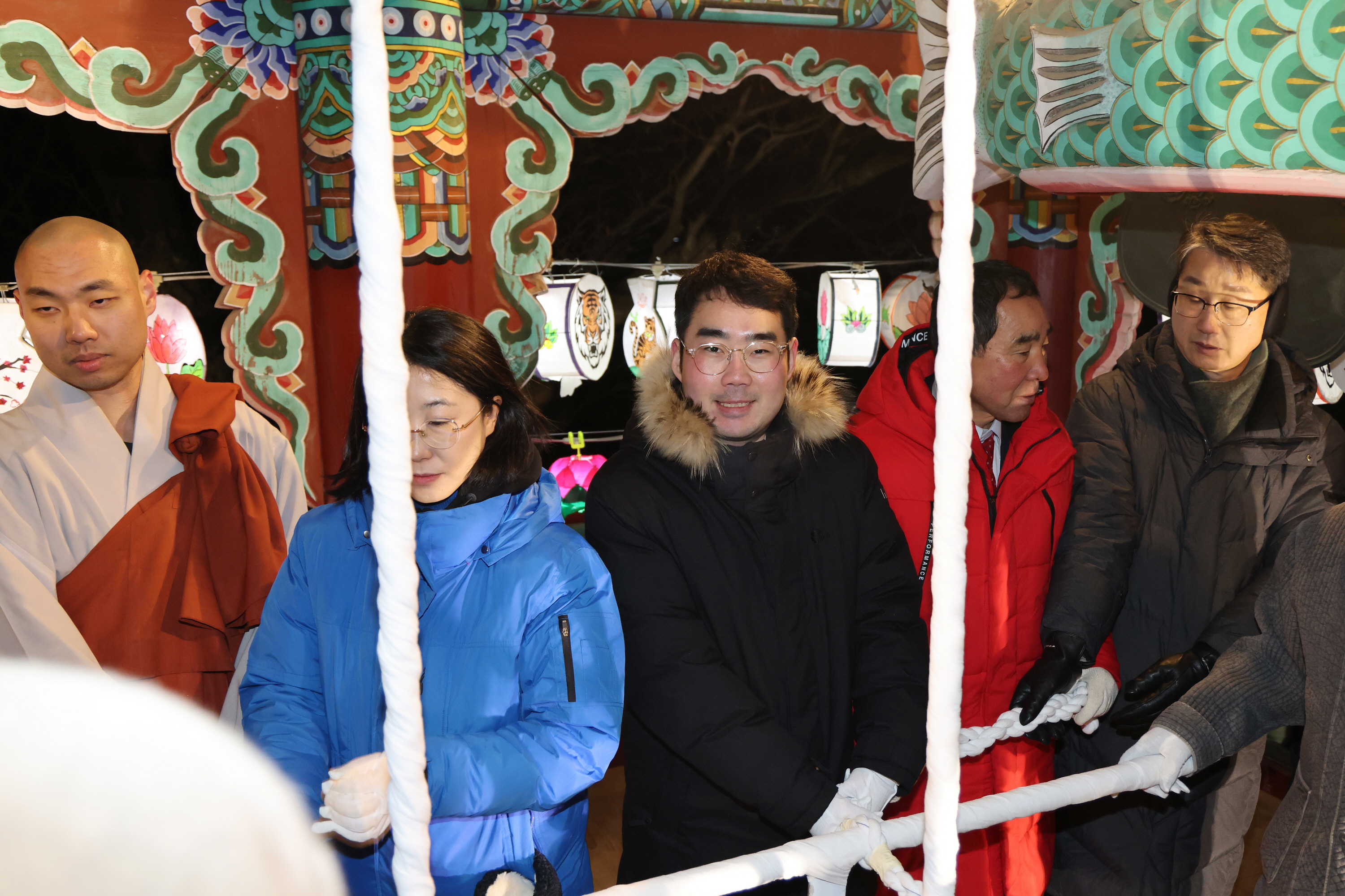 '2026년 병오년 새해맞이 호압사 타종식' 게시글의 사진(28) '260101_2026년 병오년 새해맞이 호압사 타종식 (28).jpg'