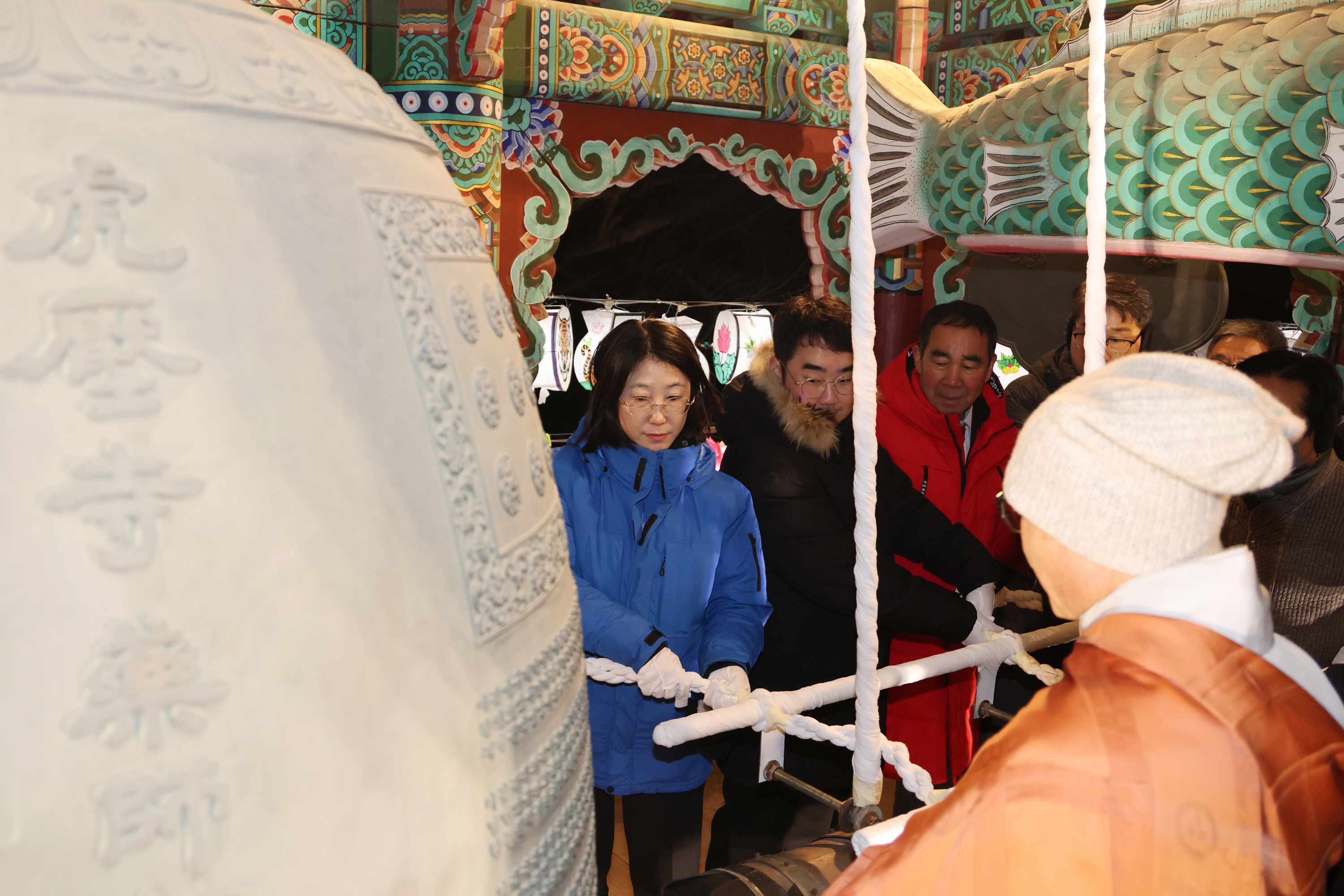 '2026년 병오년 새해맞이 호압사 타종식' 게시글의 사진(26) '260101_2026년 병오년 새해맞이 호압사 타종식 (26).jpg'