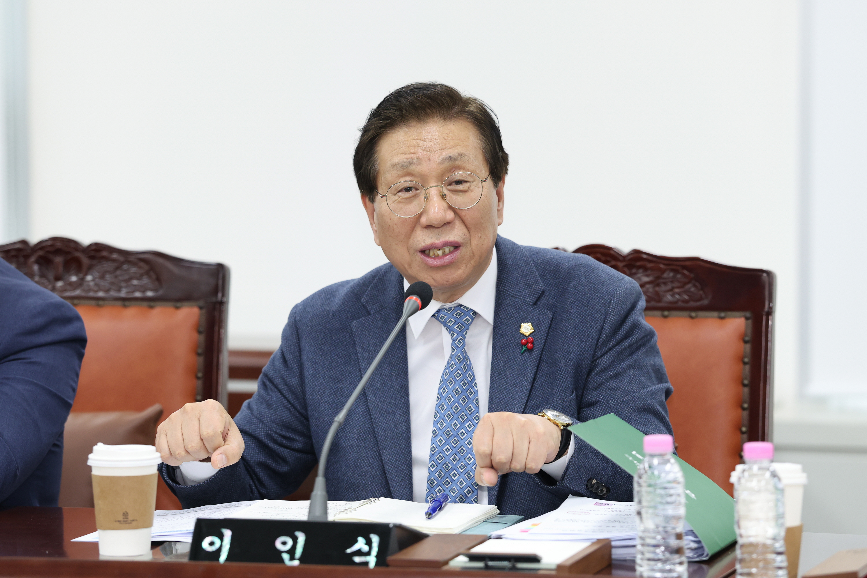 '2026년 금천구의회-집행부 지역현안 논의 간담회' 게시글의 사진(26) '260210_2026년 금천구의회-집행부 지역현안 논의 간담회 (26).jpg'