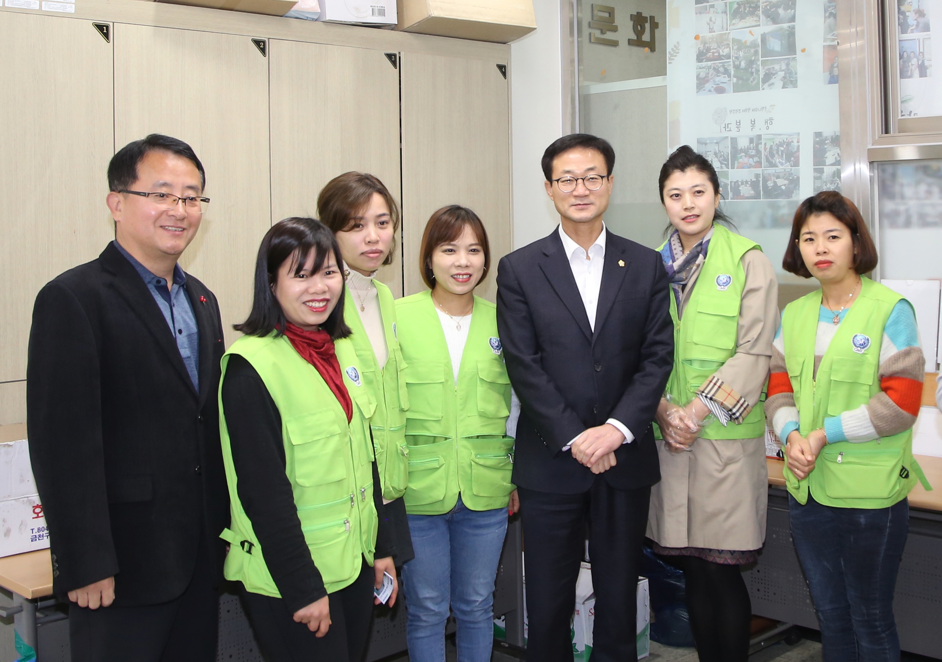 어르신과 함께하는 떡국 나눔행사