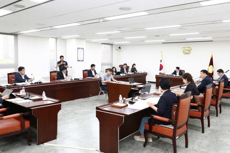 제251회 임시회 예산결산위원회