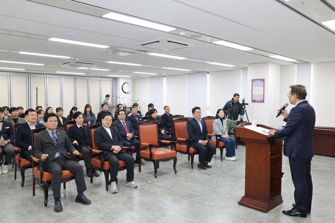 '2026년 금천구의회 시무식' 게시글의 사진(9) '260102_2026년 금천구의회 시무식 (9).jpg'