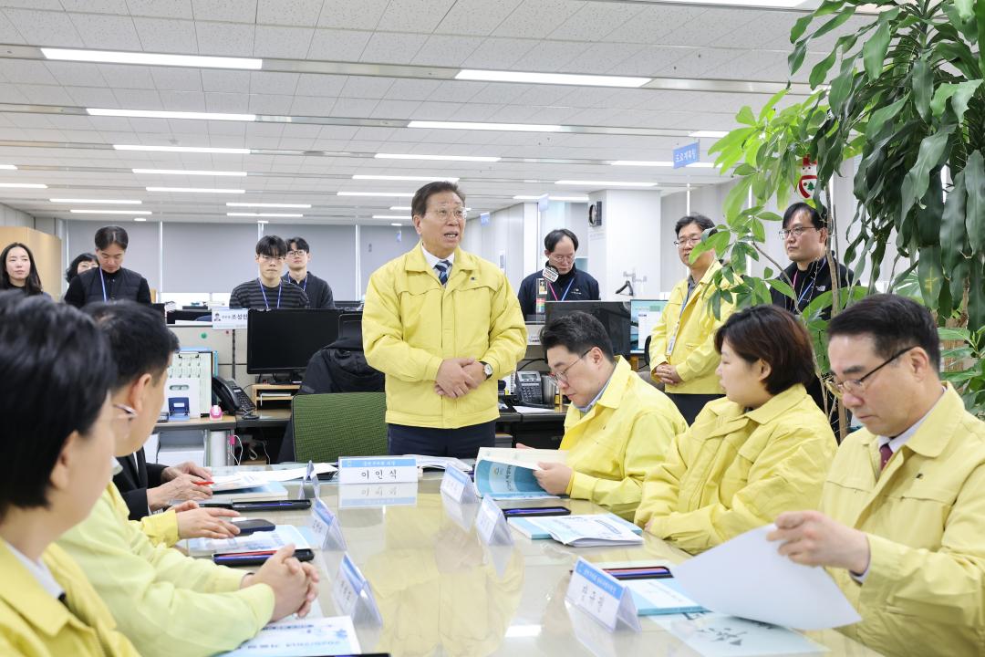 '제설대책 근무자 격려금 전달식' 게시글의 사진(13) '260102_제설대책 근무자 격려금 전달식 (13).jpg'