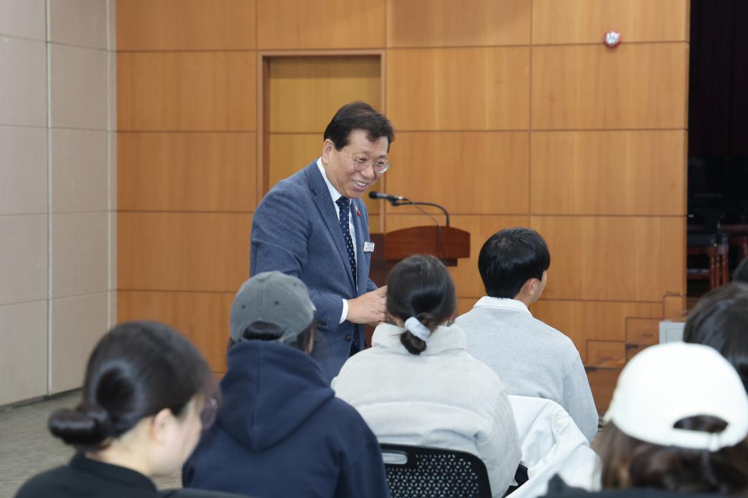 '2026 금천구 청년 아르바이트 오리엔테이션' 게시글의 사진(2) '260105_2026 금천구 청년 아르바이트 오리엔테이션 (2).jpg'