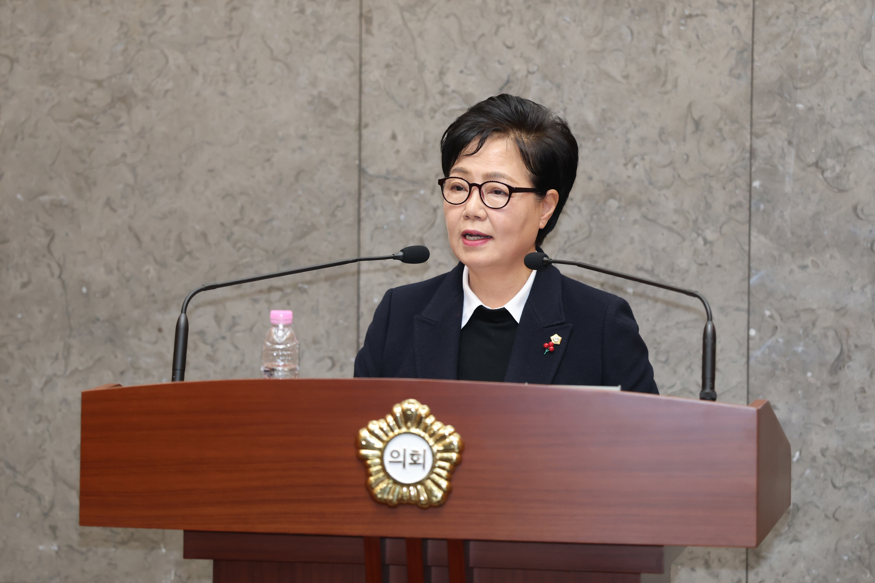 '금천구의회 구정질문 2일차,  안전·예산·대형사업 책임행정 주문' 게시글의 사진(3) '251211_제258회 정례회 3차 본회의 (4).JPG'