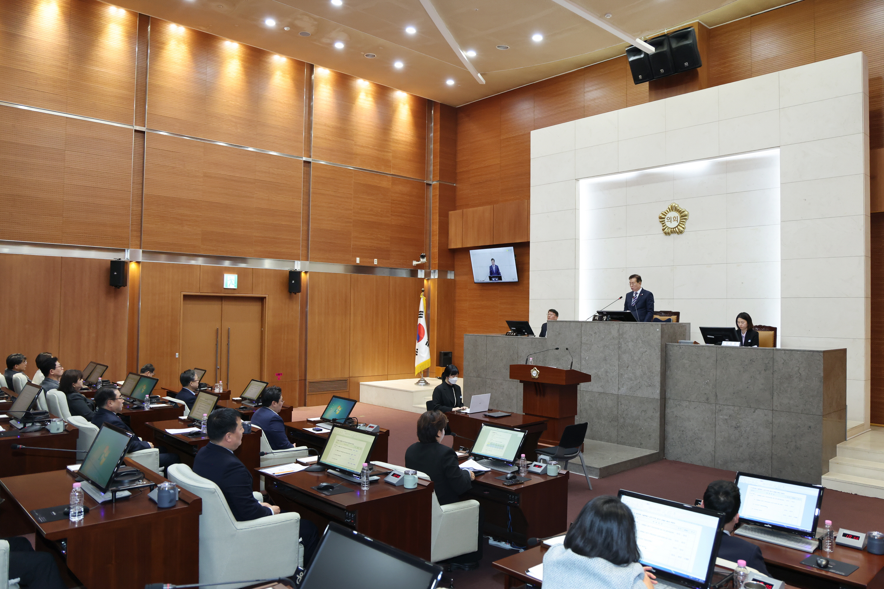 '금천구의회 제258회 정례회 폐회...2026년 예산 7,511억 원 확정' 게시글의 사진(2) '251222_제258회 제2차 정례회 4차 본회의 (1).jpg'