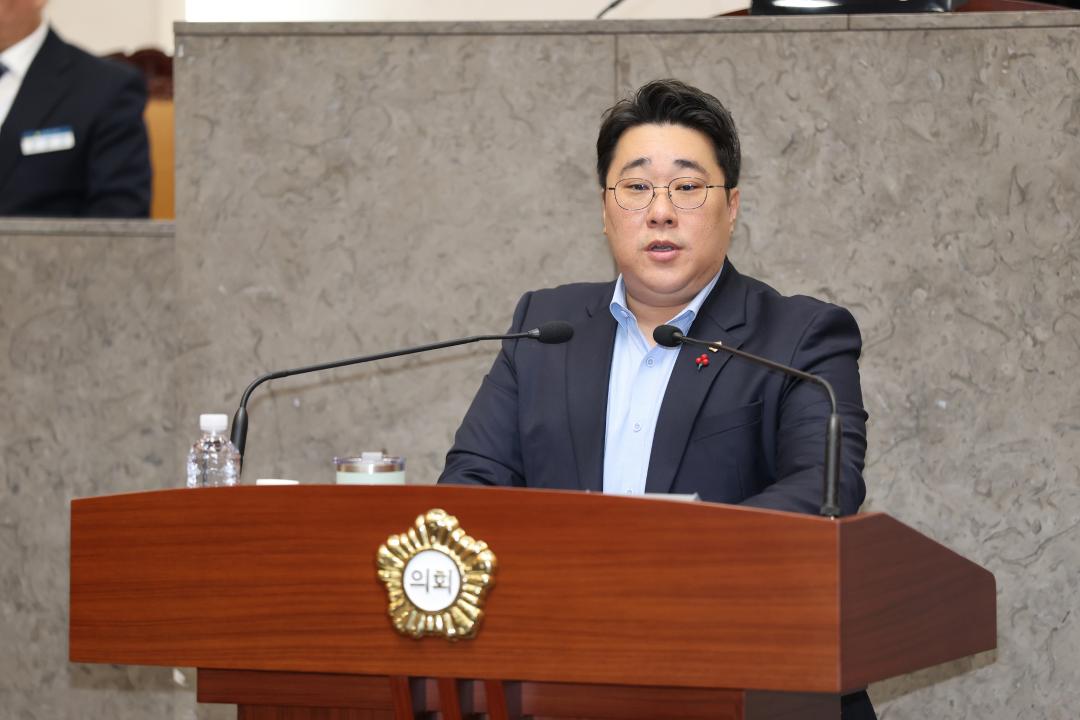 251124_제258회 금천구의회 제2차 정례회 제1차 본회의 (3).jpg