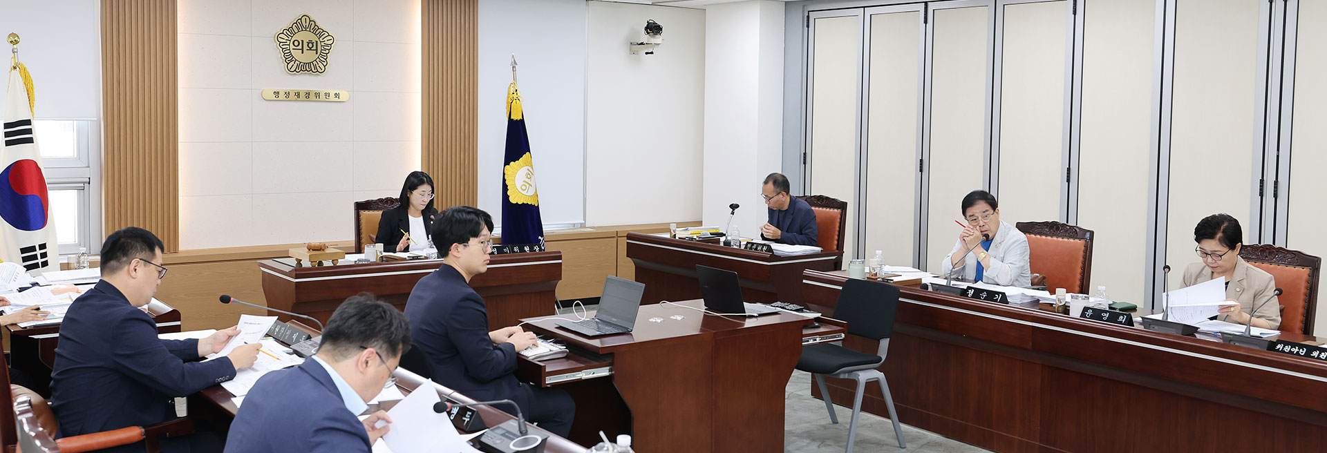 서울특별시 금천구의회 행정재경위원회 사진